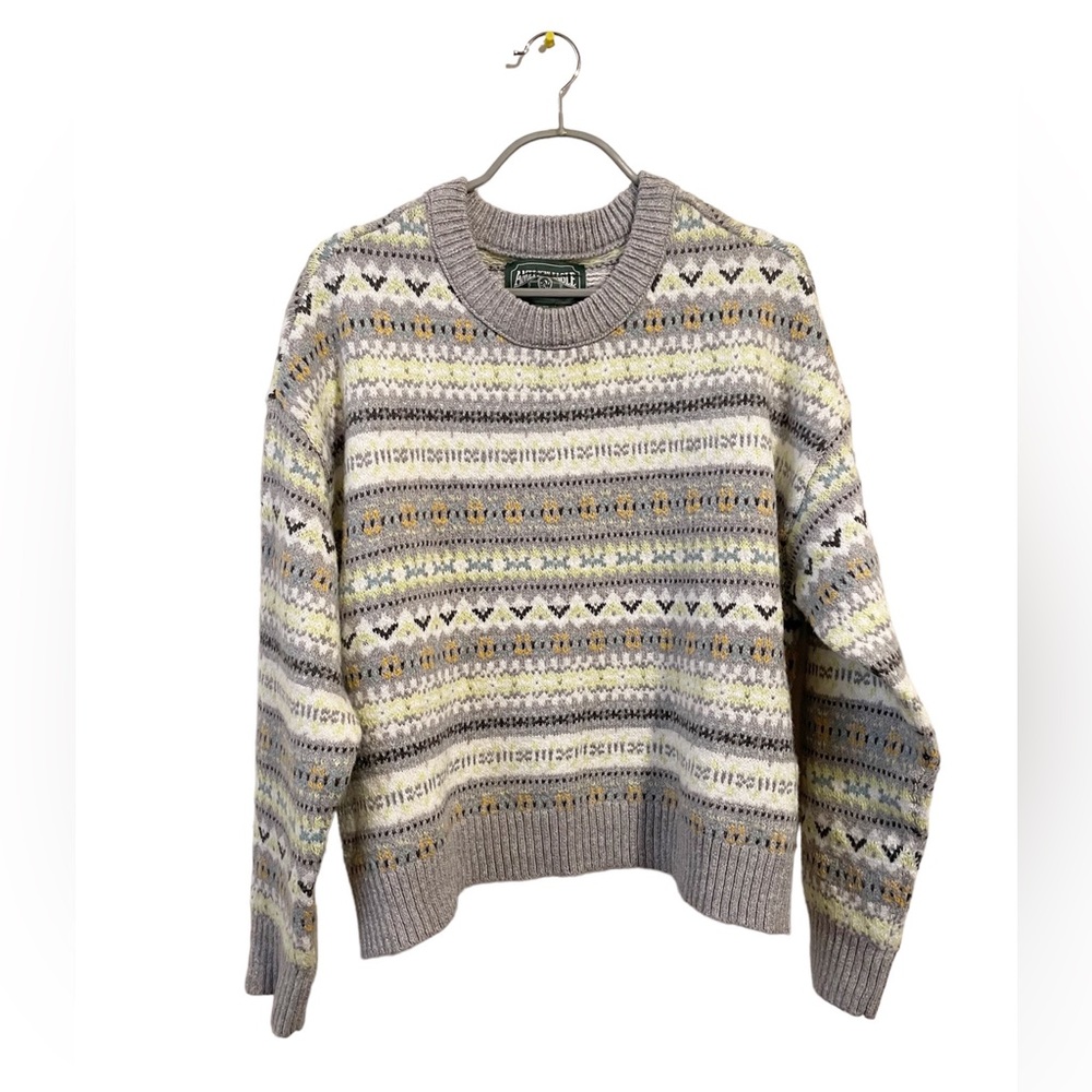 American Eagle Sweater